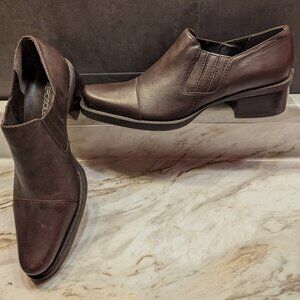 Ladies Aerosole Western Look Slip Ons. Brown Leather.